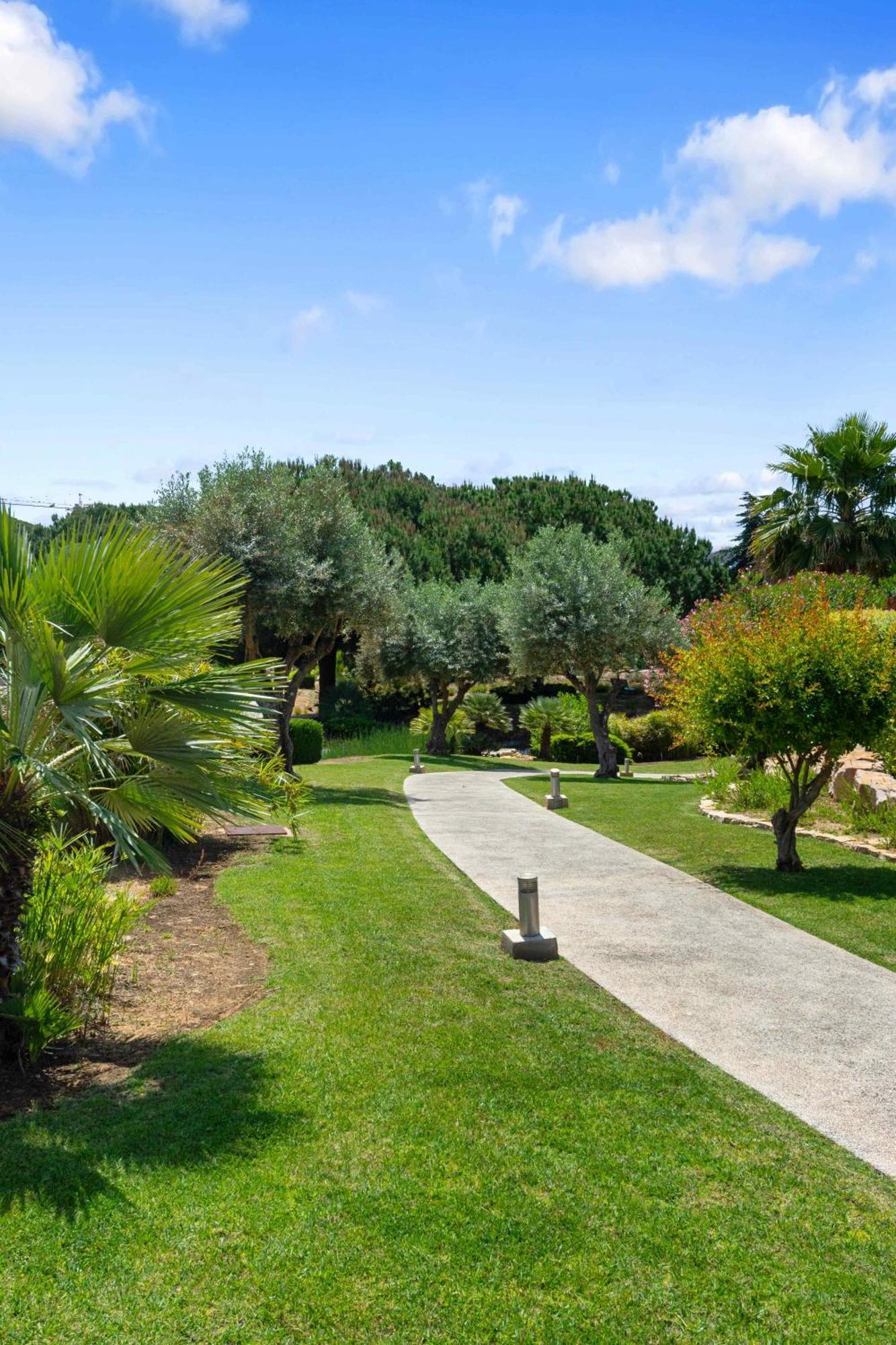 Resort Vale De Milho Village 5*